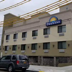 3* Отель Days By Wyndham Brooklyn Marine Park